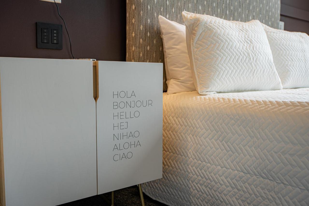 The Schoolhouse Hotel Уайт Сълфър Спрингс Екстериор снимка